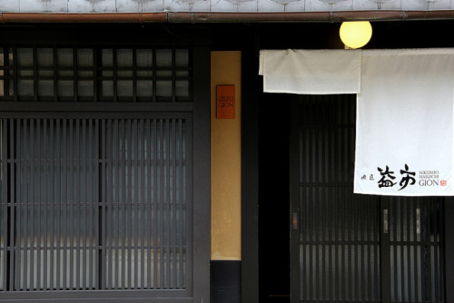 Gion,Kyoto,Japan/京都・祇園 by nagatak on Flickr.