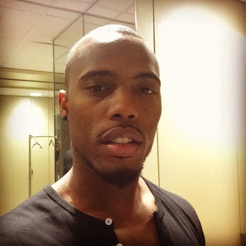 seeker310: xbigxdaddix:  shetalton49:  Yo  Daddy!!  Kings POWERFUL GREAT muscles hot handsome i wann