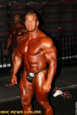 the-swole-strip:  jay cutler http://the-swole-strip.tumblr.com/  An amazing physique and with an impressive bulge - WOOF