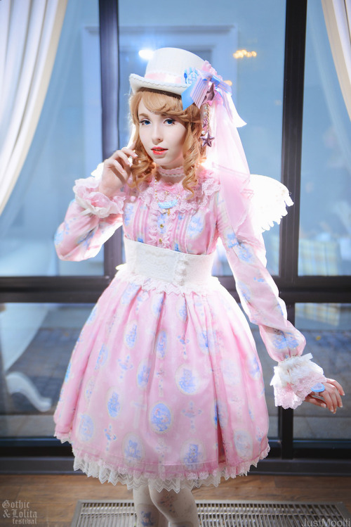 Beautiful photos from the tea party after GLFest 2015♥