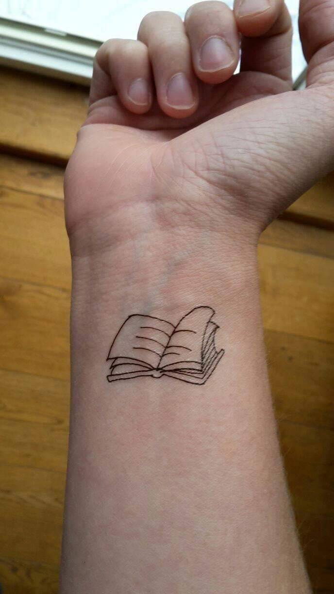 10 Literary Tattoos That Will Have You Curled up with Your Favorite Book  Tonight | Painful Pleasures Community
