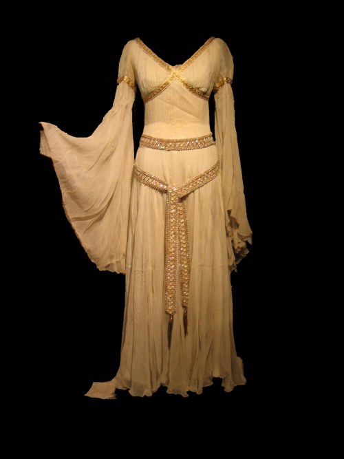 fashionsfromhistory: Costume worn by Rhonda Fleming in “A Connecticut Yankee in King Arthur&rs
