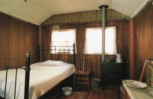 A refugee shack, or earthquake cottage, from the 1910s used by gold diggers in the San Francisco are
