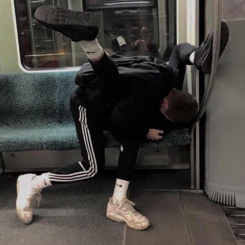 dswfcw: Proper scally lads enjoying themselves in public