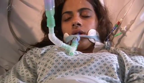 Hollyoaks - Phoebe in hospital