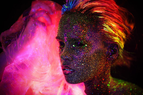 littlelimpstiff14u2:  Ultraviolet Glitter Portraits. Model: Natalia Szura. Photography: Mateusz Wykurz. Makeup: Kasia Zielinska. Images: krkstudio.plThanks BoingBoing