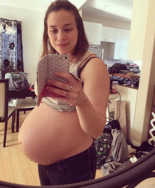 Pregnant belly Pics And Vids