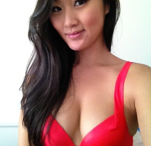 mrgatal: Evelyn Lin