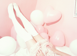 Rainingteadrops:  Baloons And Tights (By Alix) On Flickr 