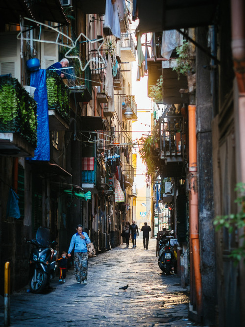 mostlyitaly:  Napoli (Campania, Italy) by Miemo Penttinen