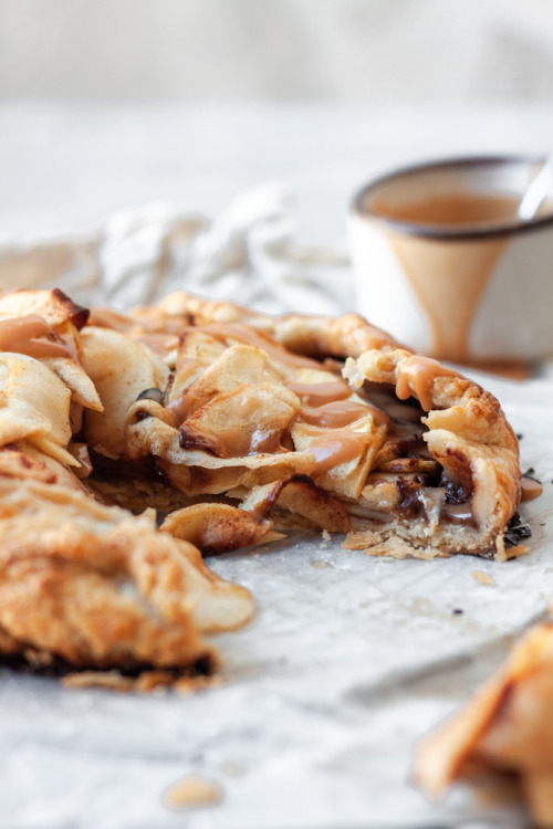 fullcravings:  Caramel Chocolate Apple Galette