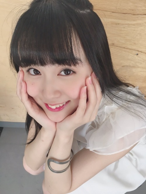 waitaminutebro:  廣瀬麻乃 SHiNY SHiNY(@Hirose_Mano358)さん | Twitter