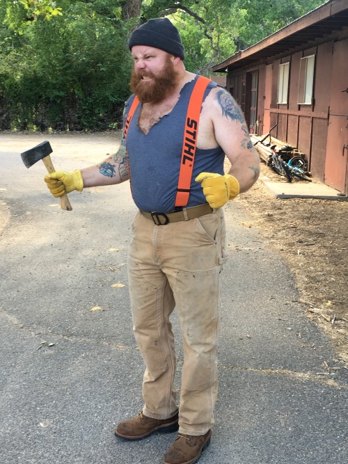 bryce78:  gingersnappe:  @bryce78 did some cosplay with our girls today! Manly Dan from Gravity Fall