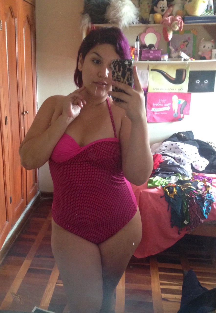 annoyeed:  thee-peruvian-goddess:  Beach body  😍😍😍