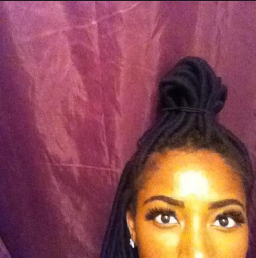 sunnyfashawn:  Queen.