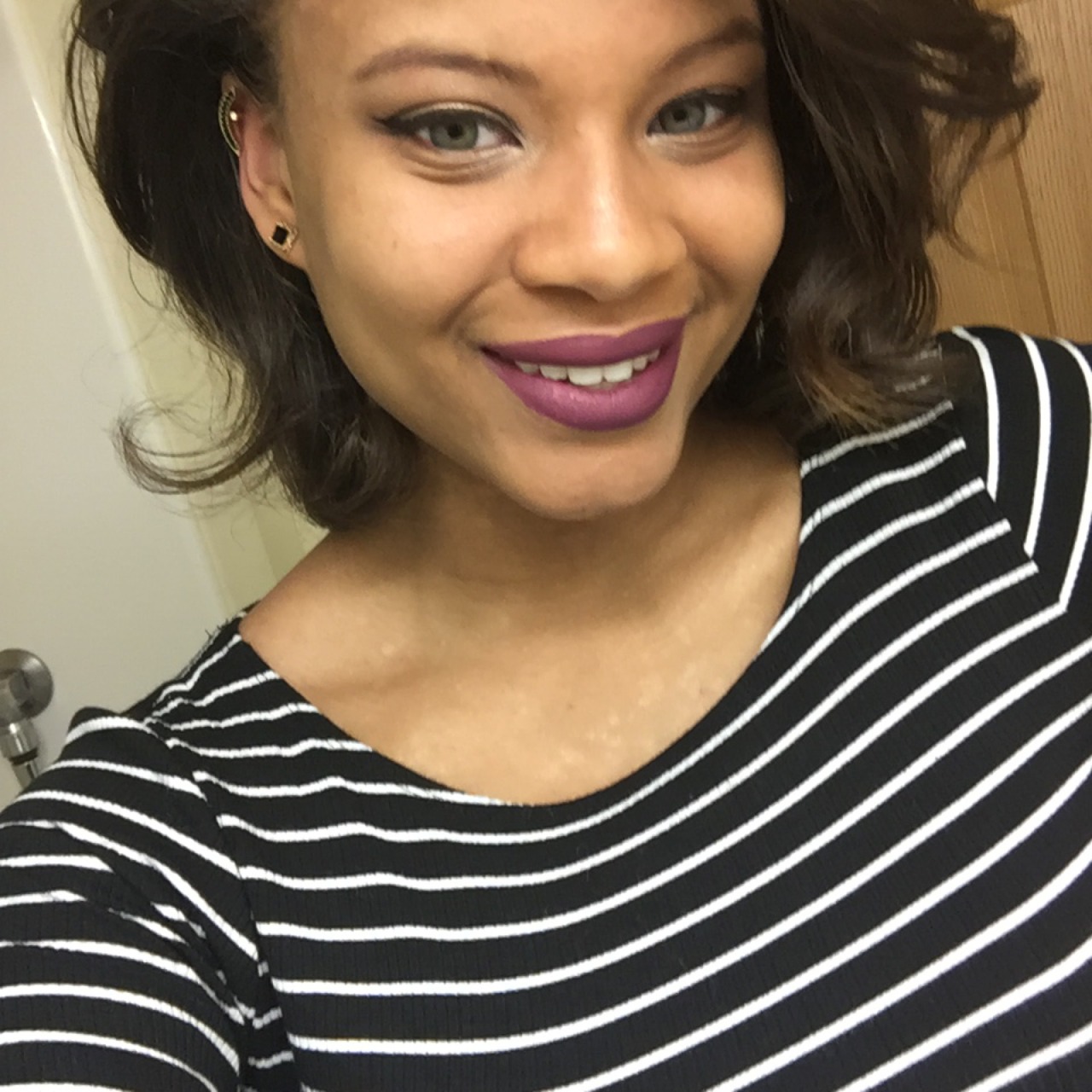 livelovejocee:These are my favorite six selfies of 2015 💋👑  Her eyes&hellip;.