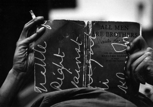 letaobloquista:Charles Moore, Reading Gandhi’s All Men Are Brothers, ca. 1960