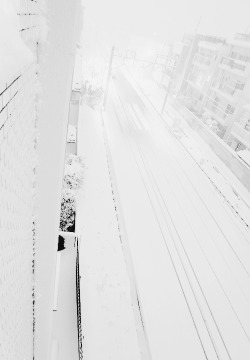 kyousen:  Seibu Shinjuku Line of snow day  (by a1678991) 