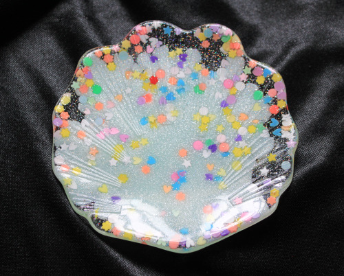 Sprinkles and baby blue shell-shaped jewelry dish