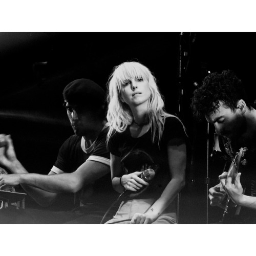 paramorerussiaclub:Paramore at @  Budweiser Stage, June 18, 2018 (Tour Five).Credit: uselessthroats 