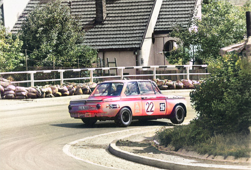 itsbrucemclaren:  Racing the way it used to be. Hans J Stuck @HansJStuck #BMW Alpina 2002