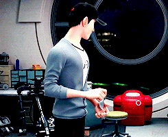 kpfun: It’s kind of cute that Elsa and Tadashi are so much alike—they’re beautiful,