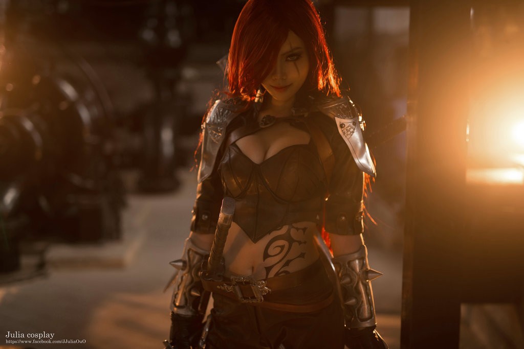 league-of-legends-sexy-girls:   Katarina Cosplay   O oO &lt;3