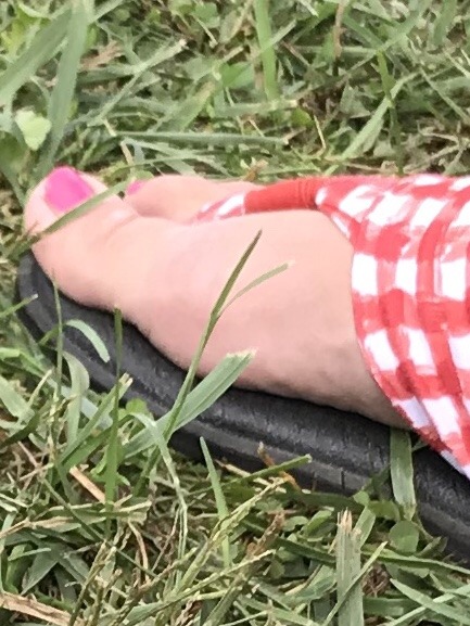 cumontoes:  One of the feet of a soccer mom at a game today. 