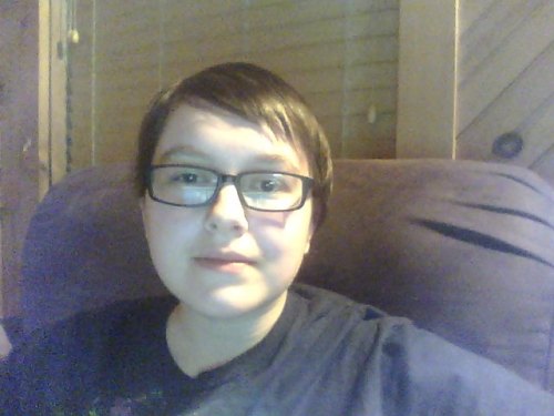 New haircut + Creeper hat iTS SO SHORT (ahahaa my hair&rsquo;s all greasy and not styled but im 