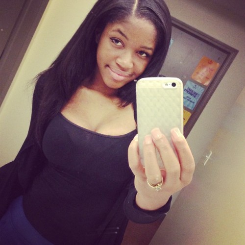 sweettbynature:  Tonight I’m chilling.