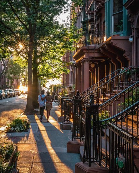 billy-george:  Brooklyn HeightsPhoto via 212sid