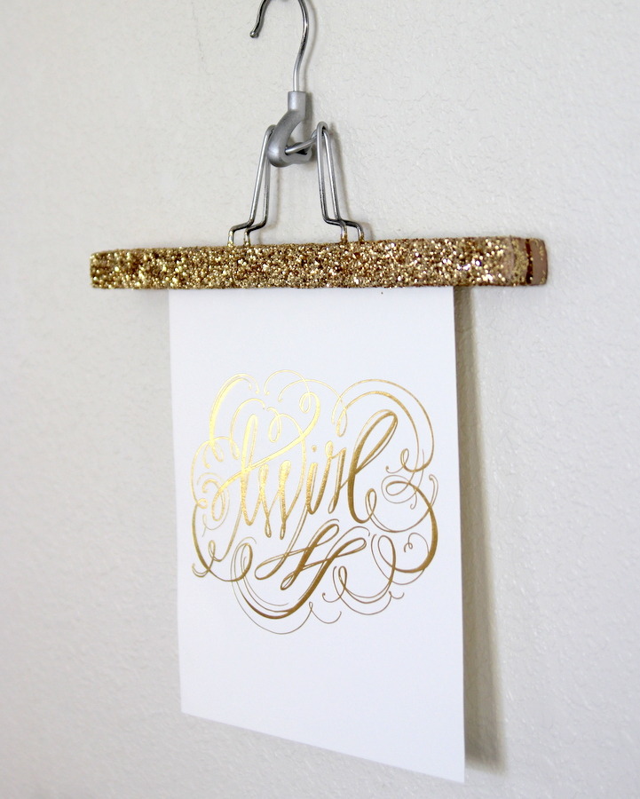 Glitter Covered Art Hangers | Kojo Designs
If you’re like me and change your mind on what you like every five minutes, art hangers are a great way to decorate without fuss. Hang a few of these glitter covered hangers on your wall and swap and change...