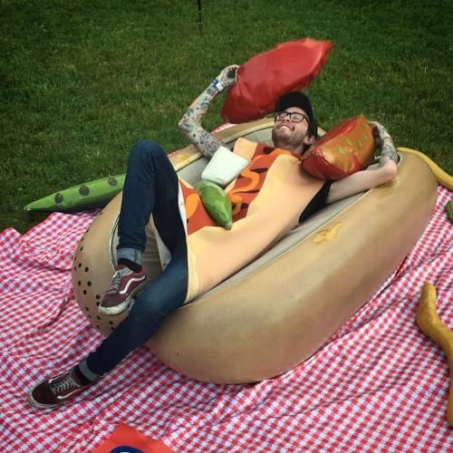 I am just the happiest little hot dog inside another hot dog. #hotdogfest #chicagohotdogfest #chicag