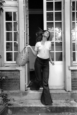 xwg:   			 			Jane Birkin in Paris - June 1970 