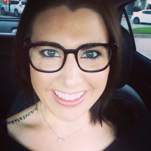 solesearcher23:  Sexy babe I met on kik today
