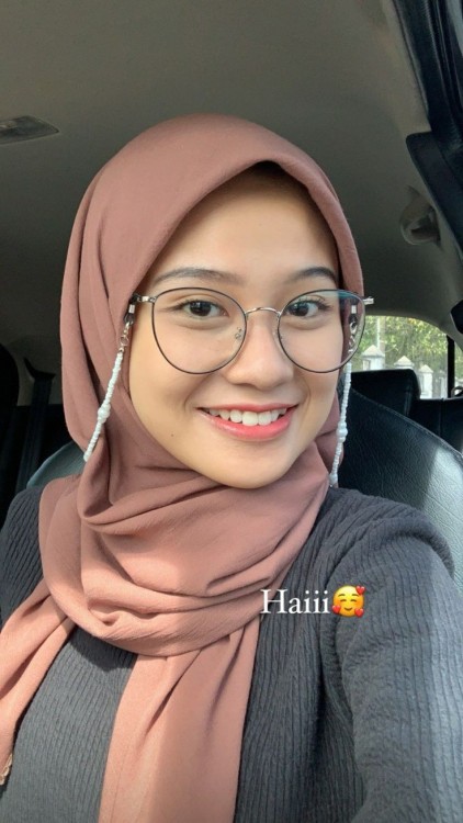 18 Cewek Cantik Hijab Wallpaper Full HD - Tumbex