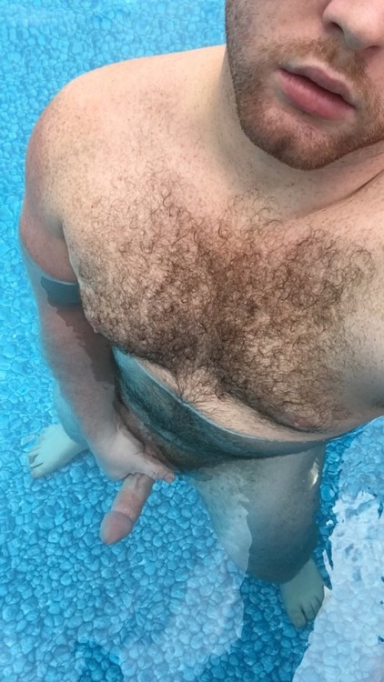 gingercubinalabama:Today’s swim - Frontside  Skinny dipping is the best.