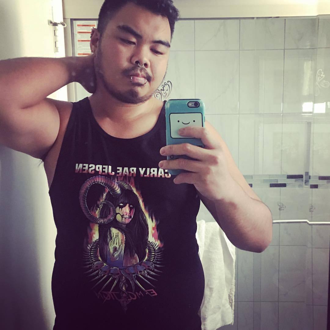 oilypolaroids: My #popgonemetal shirt came in today. Of course I grabbed the Carly