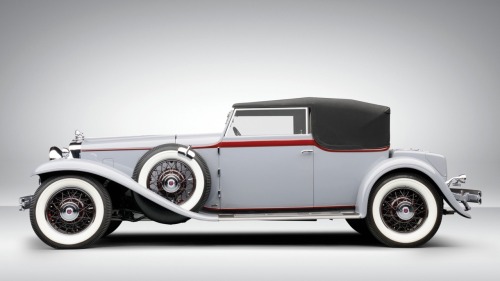 Stutz blackhawk car