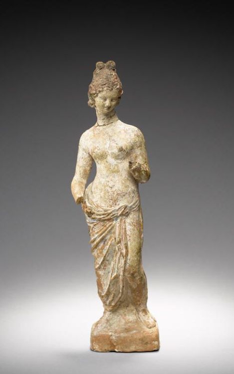 mini-girlz:Greek Terracotta Aphrodite.South Italycirca 3rd Century B.C.via > sergio mundi / pinte