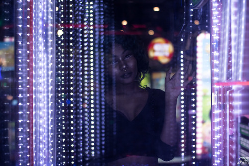 emerald-nymph-princess:This maybe the night that my dreams might let me know,all the stars are close