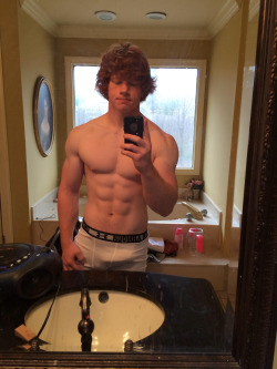 snapchathott:  we always love the ginger  He is everything yum