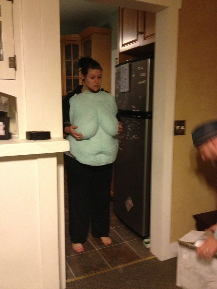 veracityinbloom:  So what did you do Friday night?  Oh, nothing major. Stood around