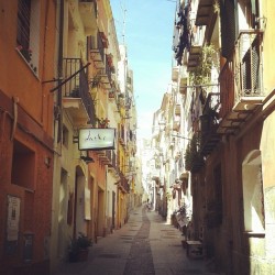 elliotcannotturnoffhermind:  #cagliari #town