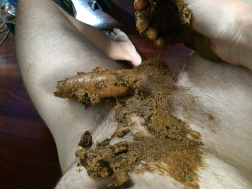 dirtyukboi:  My fav - wanking with shit