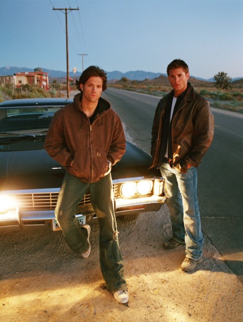 traveling-winchesters: blackyrider: arkvark: ursulantonia: HOW HAVE I NEVER SEEN THIS PHOTO??!! Wher