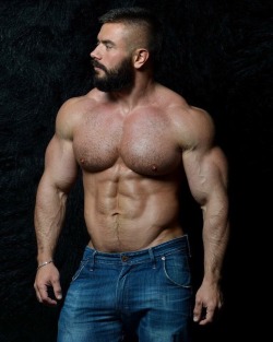 HAIRYMUSCLED