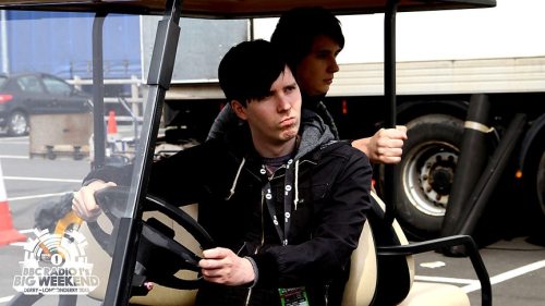 sliceofphan:phanscuddles:Clearly being in charge of a golf cart brings out Phil’s dom side..raised i