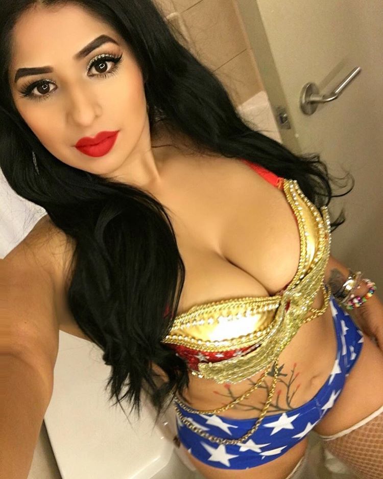 I Love Latinas