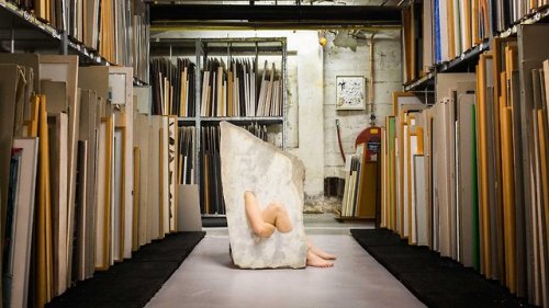 serpentinetigerlily:itscolossal:Human Limbs Mysteriously Emerge from Marble Slabs in Milena Naef&rsq